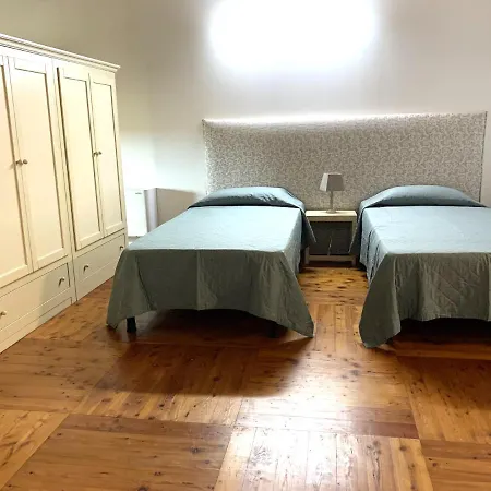Δωμάτια σε οικογενειακή κατοικία Francypi Ιεσόλο